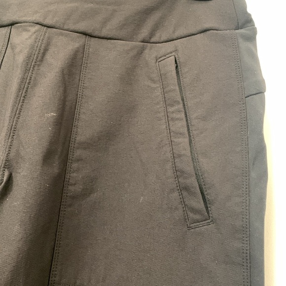 Women’s Athleta Black Leggings Size 6 EUC - Picture 5 of 7
